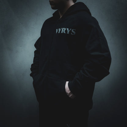 Schwarzer VYRYS Founders Zipper Hoodie aus 380g Heavyweight Cotton mit Reißverschluss und Logo 
pos: front color: black